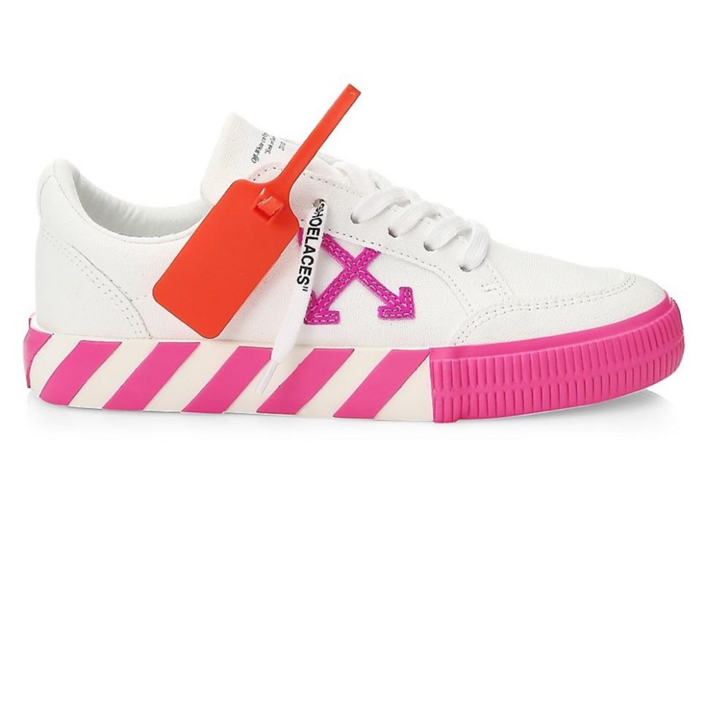 Women’s Off White Vulcanized Low Top NWT/BOX